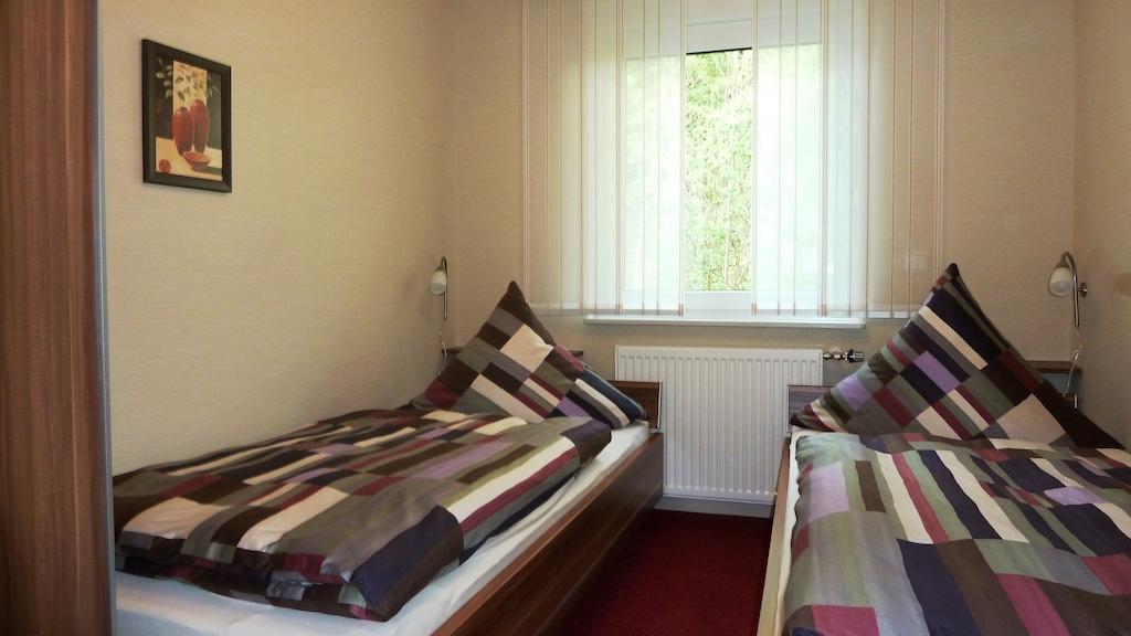 Ferienwohnungen Mittendrin Willingen  Habitación foto